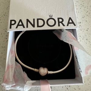 Pandora Moments snake chain bracelet with heart clasp 8.9 inch